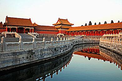 为何FS能如此频繁推出3A游戏？宫崎英高给出答复